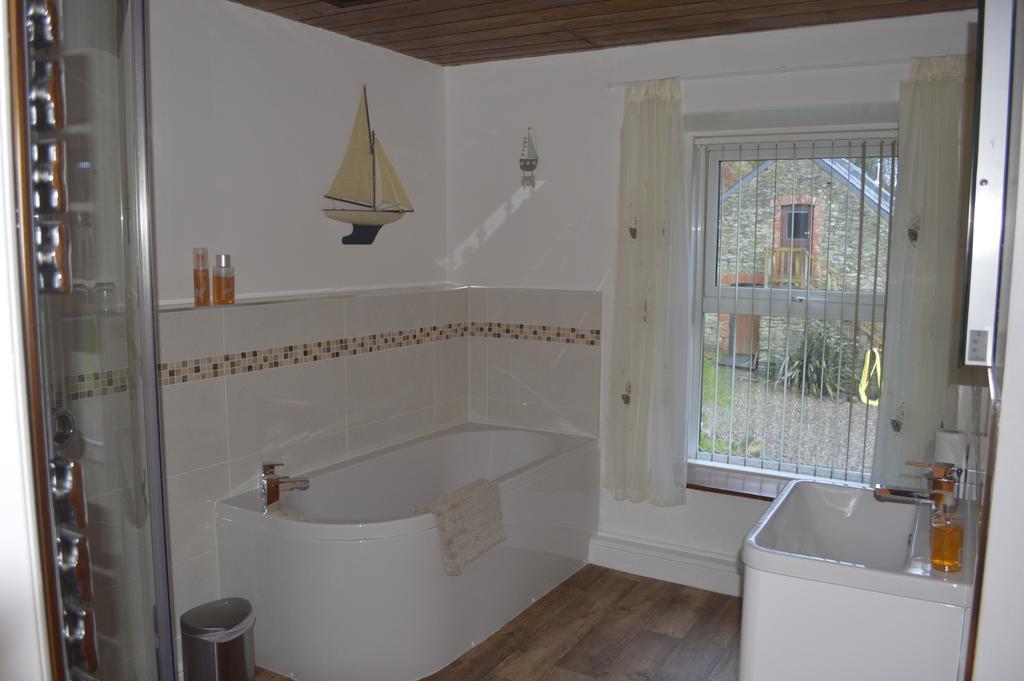 Troedyrhiw Bed & Breakfast Cardigan Bilik gambar